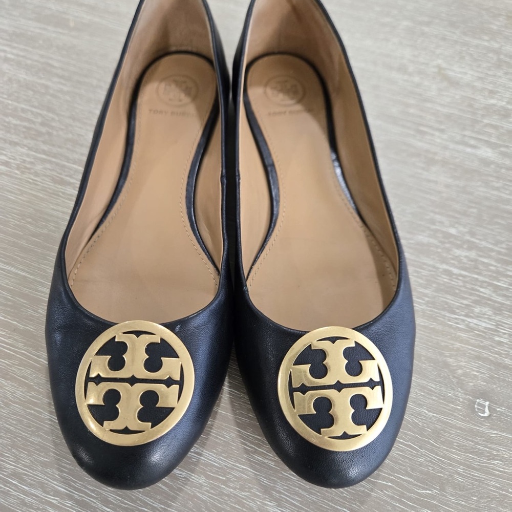 Tory Burch Black Leather Flats with Gold Emblem